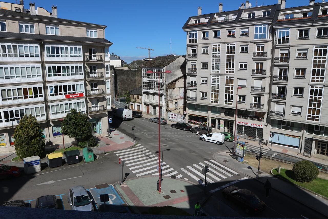 Foroplaza Porta San Pedro Pleno Centro Vistas Muralla Lugo Exterior foto